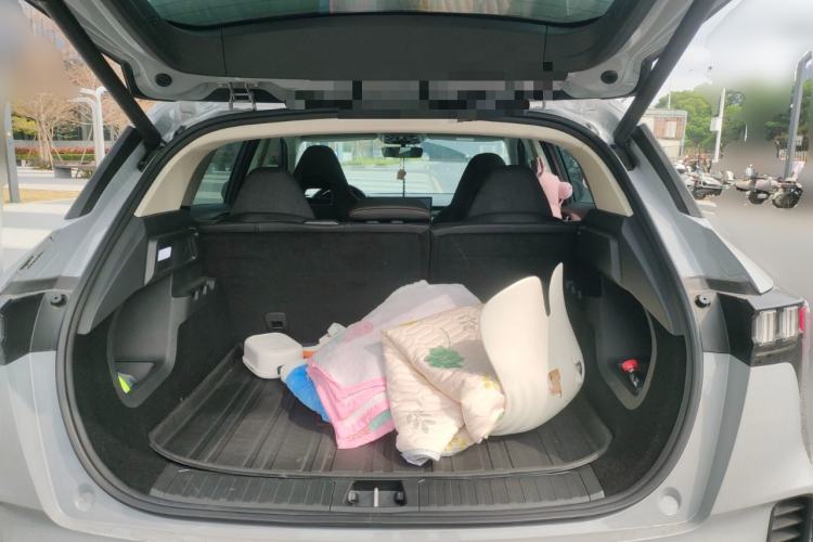 Used Lynk & Co 06 EM-P 2023 1.5T Remix PHEV Pro