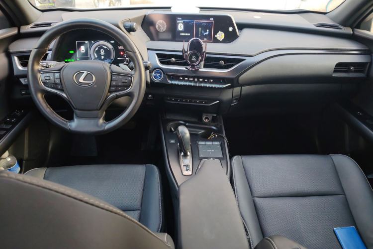 Used Lexus UX New Energy 2020 300e Pure·Joy Edition Center Console