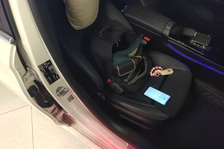 Used Mercedes-Benz A-Class 2022 Revised Version A 200 L Sport Sedan Fashionable Style
