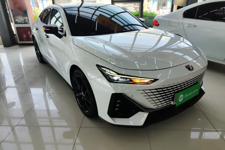 Used CHANGAN UNI-V 2023 1.5T Prestige Model