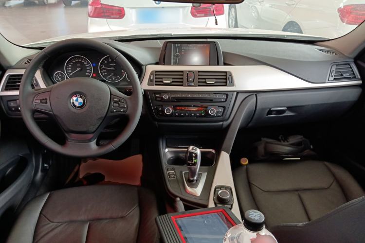 Used BMW 3 Series 2014 320i Sport Edition