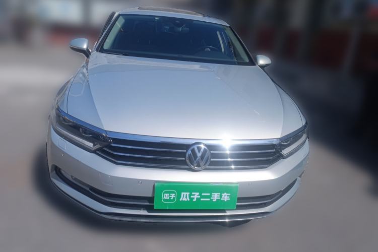 Used Volkswagen Magotan 2017 330TSI DSG Luxury Model
