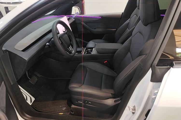 Used Tesla Model Y 2026 Long-Range All-Wheel-Drive Model

