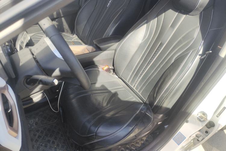 Used JAC Yiwei E10X 2024 Charming Edition 301km Lite
