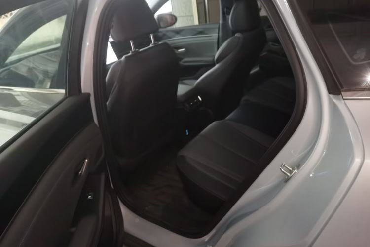 Used BYD Qin L 2025 DM-i Smart Drive 80KM Leading Model