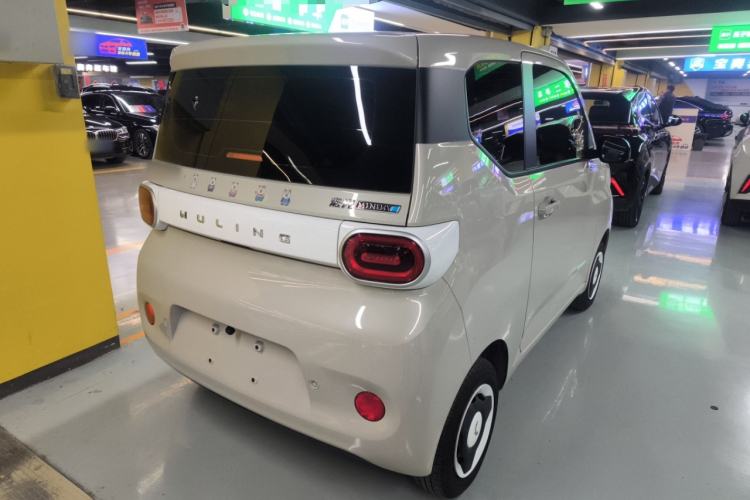 Used Wuling Hongguang MINIEV 2024 3rd Generation 215km Youth Edition Rear Right 45 Deg