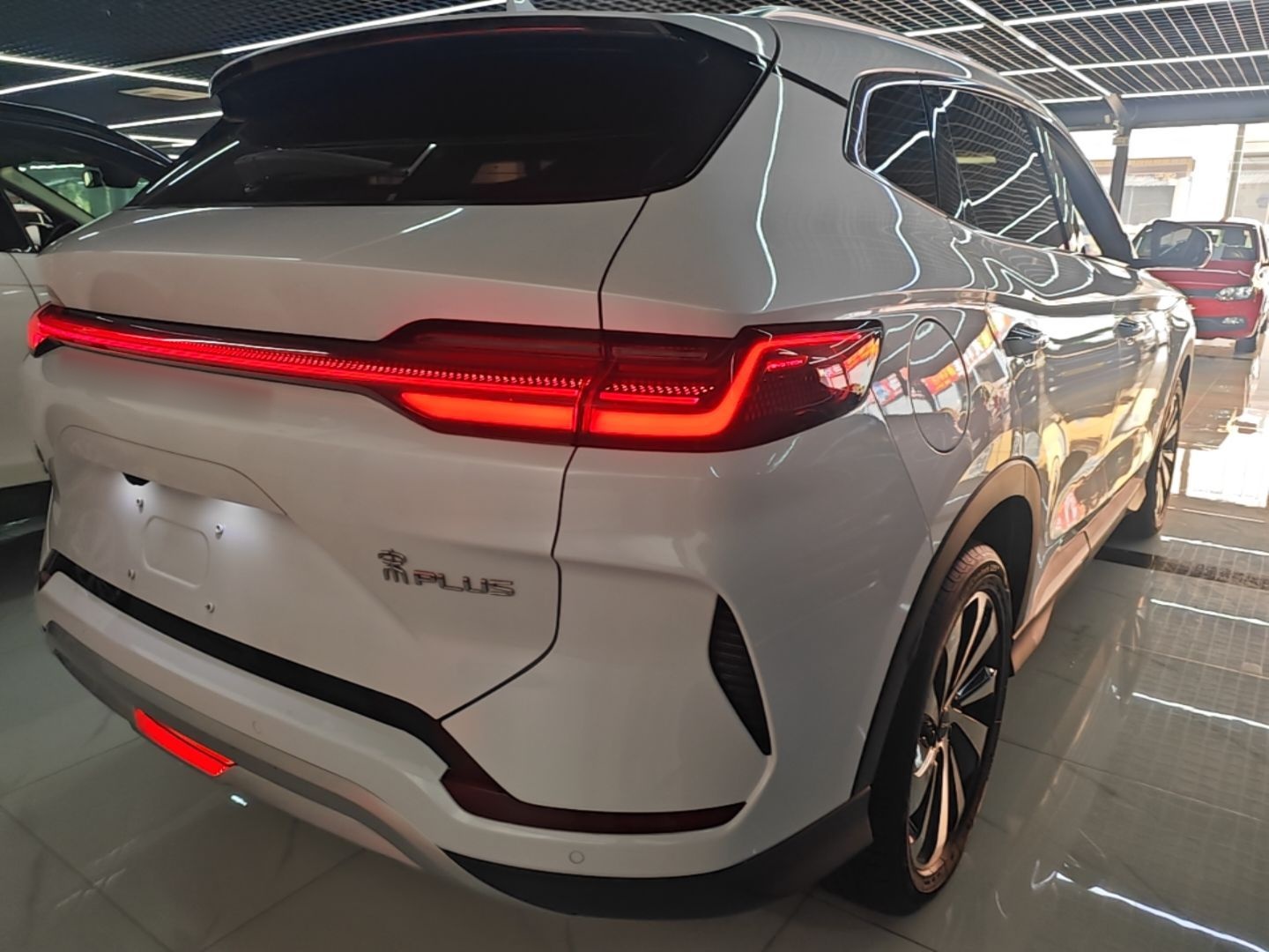BYD Song PLUS New Energy 2024 HONOR Edition DM-i 110km Flagship Model — снимка 9
