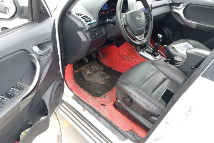 Used Chery Tiggo 3 2015 1.6L Manual Zhishang Commemorative Edition Driver Seat