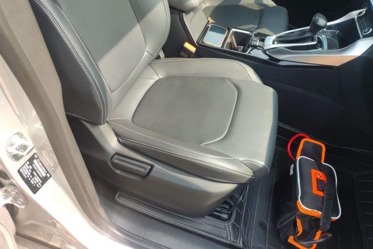 Used SAIC MAXUS G50 2019 1.5T Automatic Luxury Edition China V Standard
