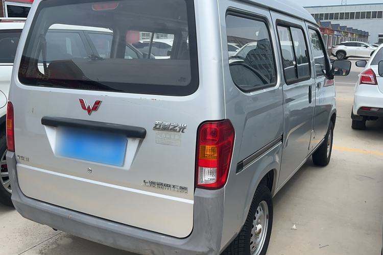 Used Wuling Zhiguang 2015 1.2L Practical LS-I Model

