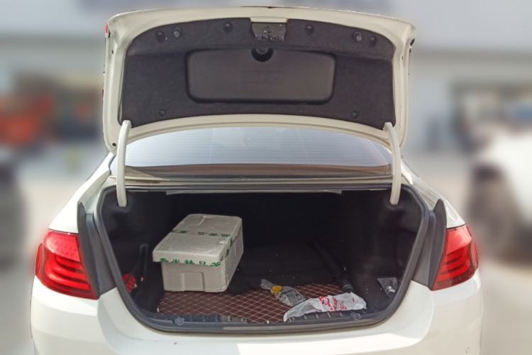 Used BMW 5 Series 2012 523Li Luxury Model