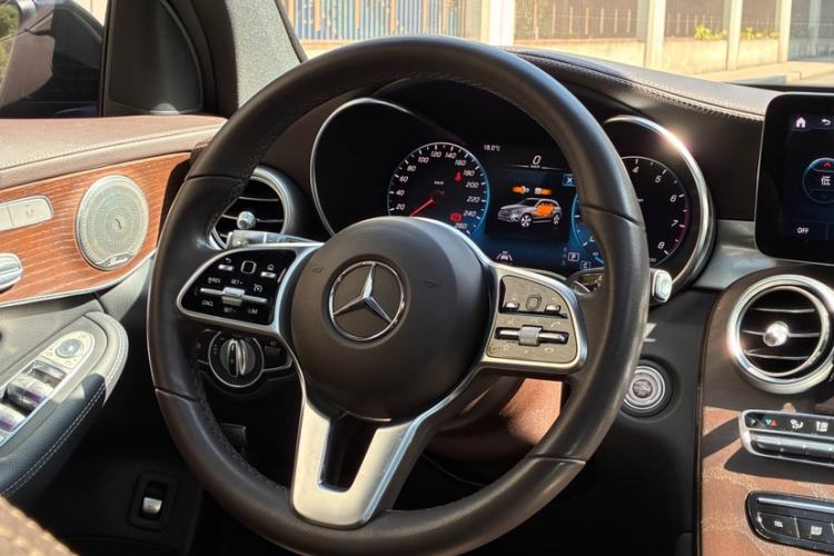 Used Mercedes-Benz GLC 2022 GLC 300 L 4MATIC Dynamic Edition Prestige Model Steering Wheel