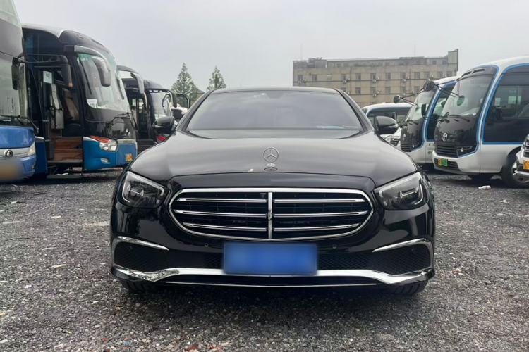 Used Mercedes-Benz E-Class 2023 Updated E 300 L Fashion Edition Exterior 6