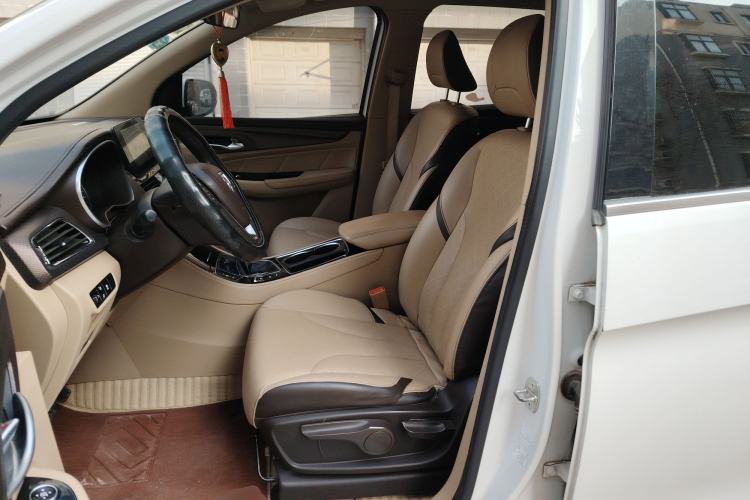 Used Baojun 730 2017 1.5T Manual Style 7 Seats China V
