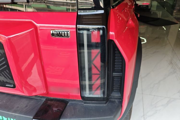 Used Chery Fulwin X3 Plus 2025 Model 501 Four-Wheel Drive Smart Leading Edition Right Rear Taillight