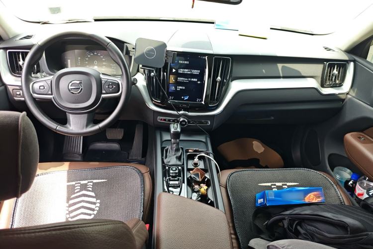 Used Volvo XC60 2019 T5 4x4 Smart Edition China VI Standard