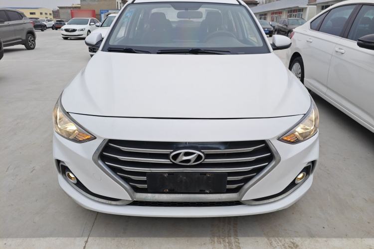 Used Hyundai Celesta 2017 1.6L Manual Enjoyment Edition GLS
