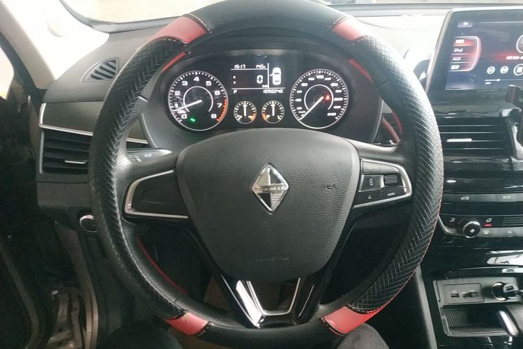 Used BORGWARD BX5 2020 20TGDI Automatic Two-Wheel Drive Pioneer Edition Steering Wheel