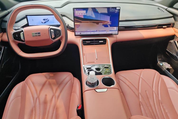 Used Geely Galaxy L6 2025 EM-i 140km Starship Edition Center Console