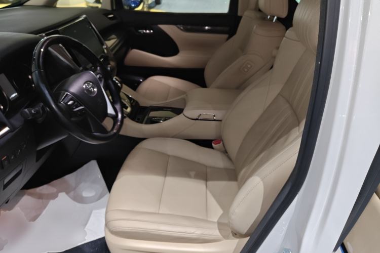 Used Toyota Alphard 2021 Dual-Motor 2.5L Premium Edition
