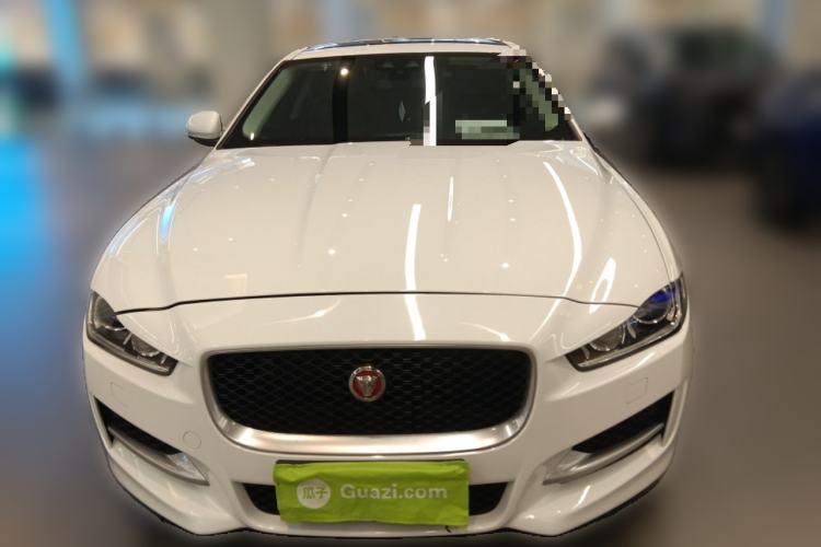 Used Jaguar XE 2015 2.0T 240 PS R-Sport Front