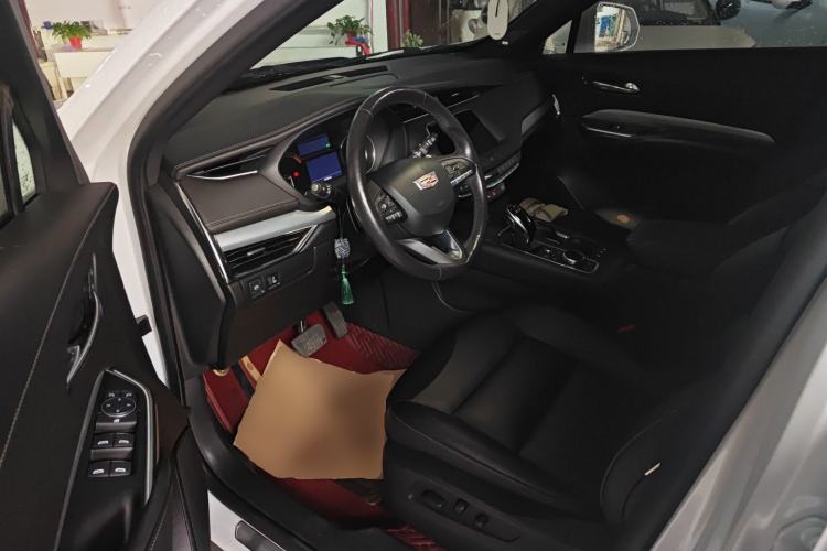 Used Cadillac XT4 2021 28T Two-Wheel Drive Leading Version
