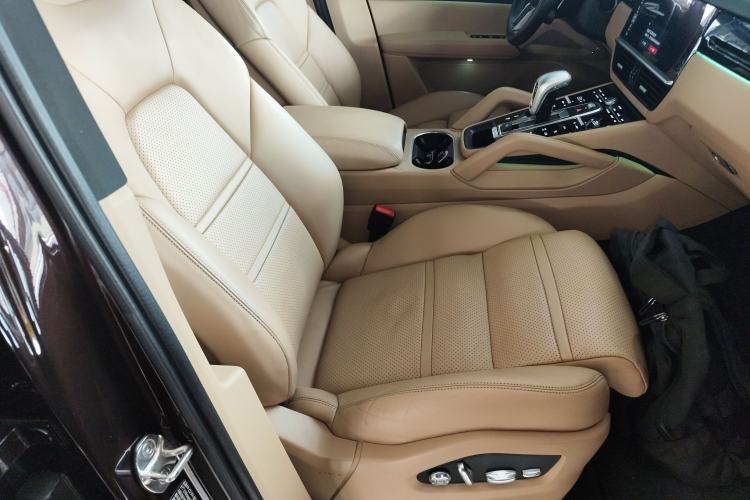 Used Porsche Cayenne E-Hybrid 2020 Cayenne E-Hybrid 2.0T
