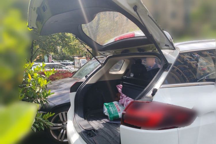 Used Geely Auto Emgrand X7 Sport 2018 1.8TD Automatic Two-Wheel Drive Zhiya Model Trunk