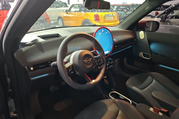 Used MINI Electric COOPER JCW 2025 JOHN COOPER WORKS
