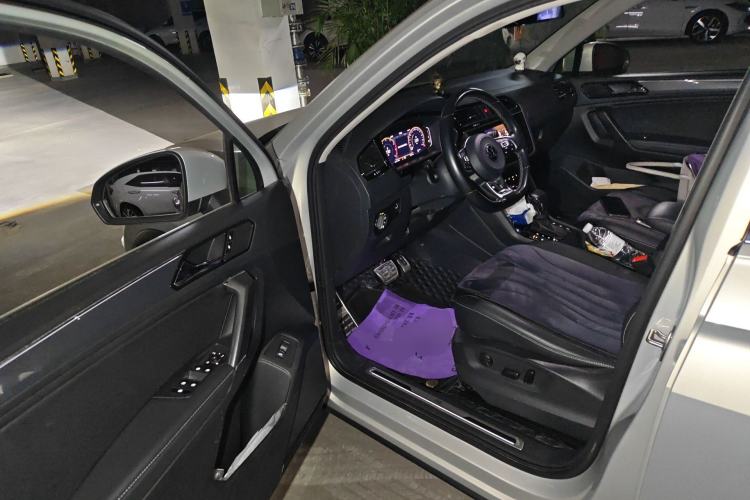 Used Volkswagen Tiguan L 2021 330TSI Automatic Two-Wheel Drive R-Line Enhanced Edition Driver Seat