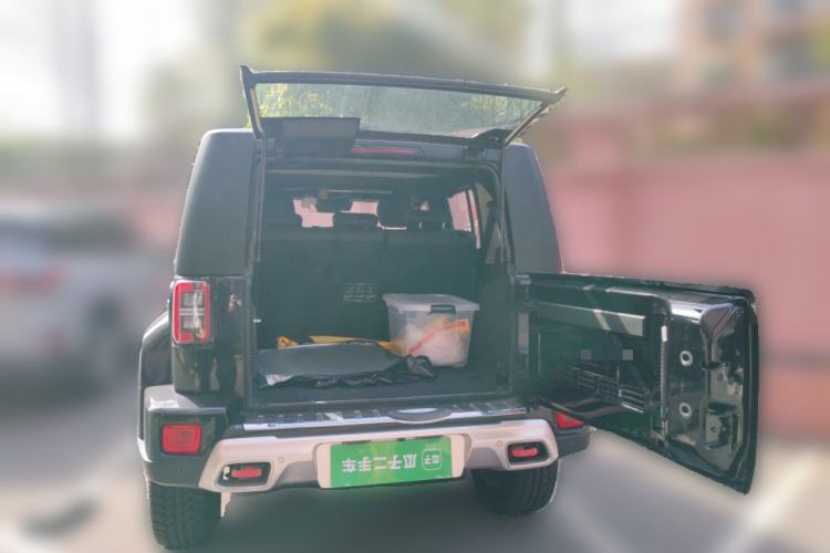 Used BAIC Off-Road BJ40 2023 2.0T Automatic Four-Wheel Drive Urban Hunter Edition Chivalrous Type
