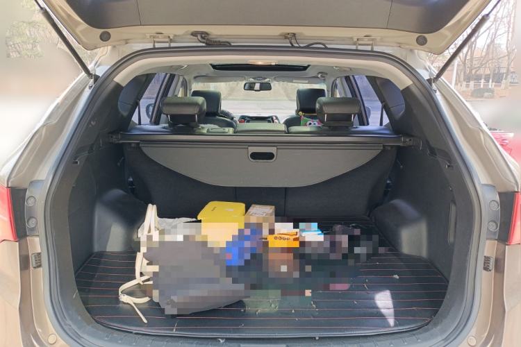 Used Hyundai Santa Fe 2013 2.4L Automatic Two-Wheel Drive Smart Version