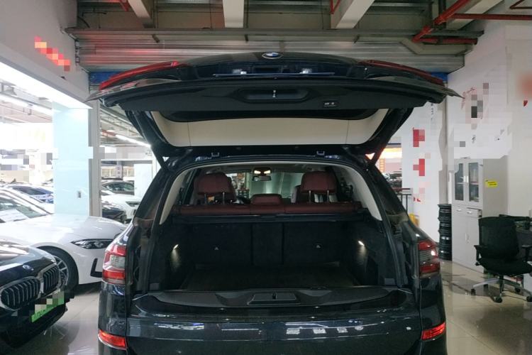 Used BMW X5 2022 Restyled xDrive 30Li Luxury Version M Sport Package