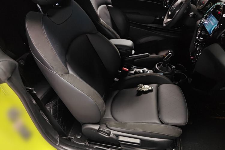 Used MINI 2023 Revised 1.5T COOPER CABRIO Artist
