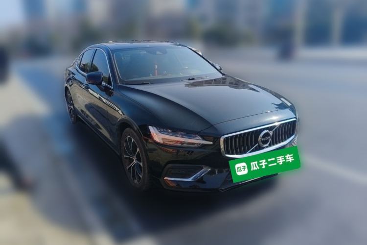 Used Volvo S60 2021 T4 Zhiyi Luxury Edition
