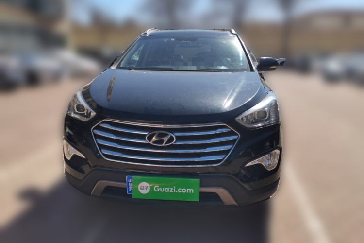 Used Hyundai Grand SantaFe 2013 3.0L 7-Seater Four-Wheel-Drive Comfort Edition Front