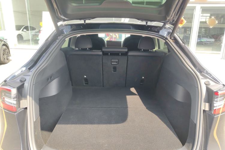 Used Tesla Model Y 2024 Rear-Wheel-Drive Version Trunk