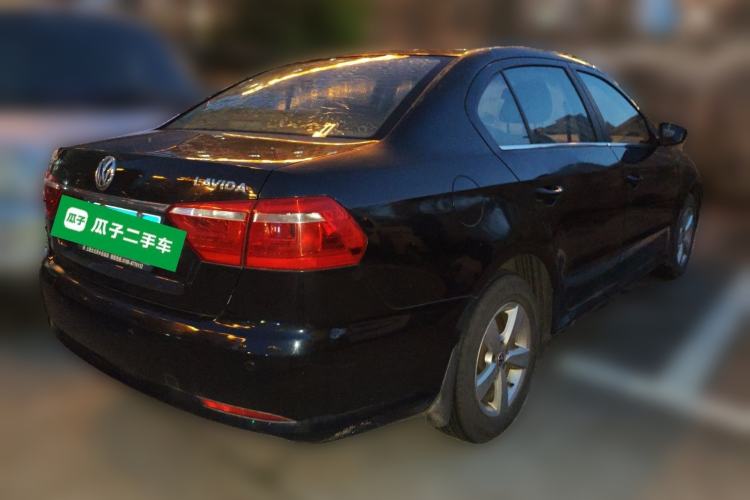 Used Volkswagen Lavida 2013 Revised Classic 1.6L Manual Fashion Edition
