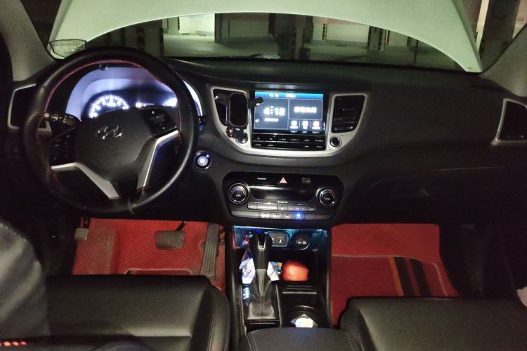 Used Hyundai Tucson 2015 1.6T Dual-Clutch Two-Wheel-Drive Leading Model