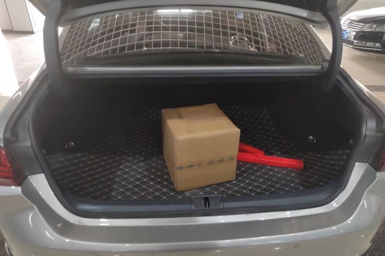 Used Lexus ES 2020 200 Excellence Edition Trunk