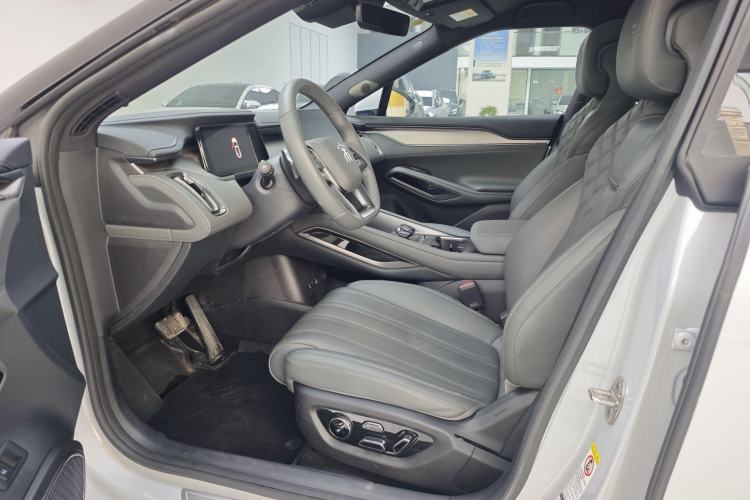 Used BYD Song L EV 2025 Intelligent Driving Version 662 km LiDAR Excellence Edition
