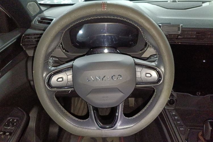 Used Lynk & Co 01 EM-P 2023 1.5TD EM-P Dawn Edition Steering Wheel