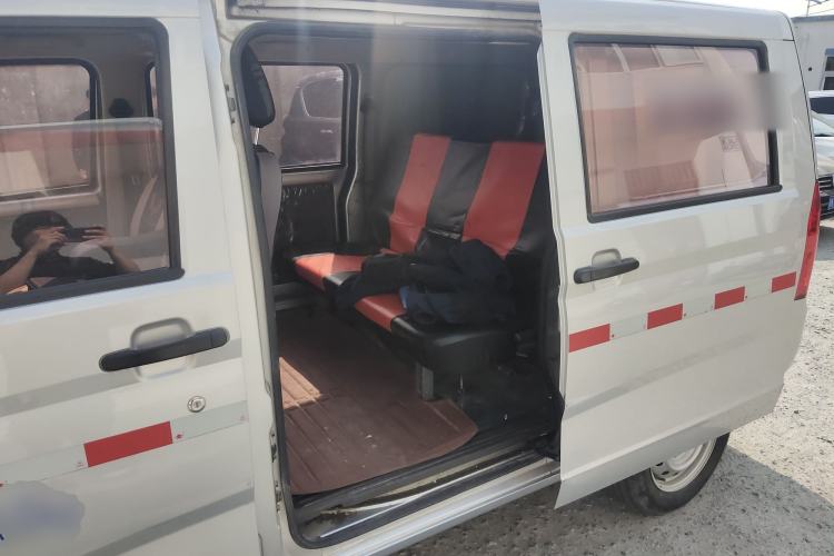 Used Wuling Rongguang 2019 1.2L S Van Standard Model with 5 Seats
