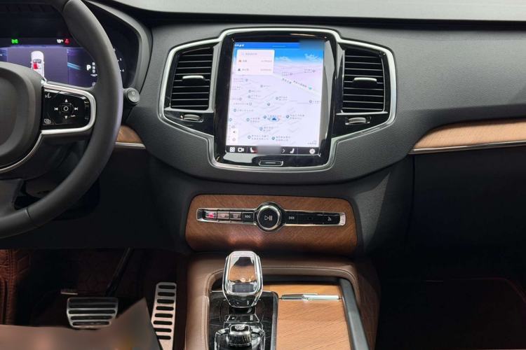 Used Volvo XC90 2023 B6 Zhiyi Luxury Edition 7-Seater Audio And AC Panel