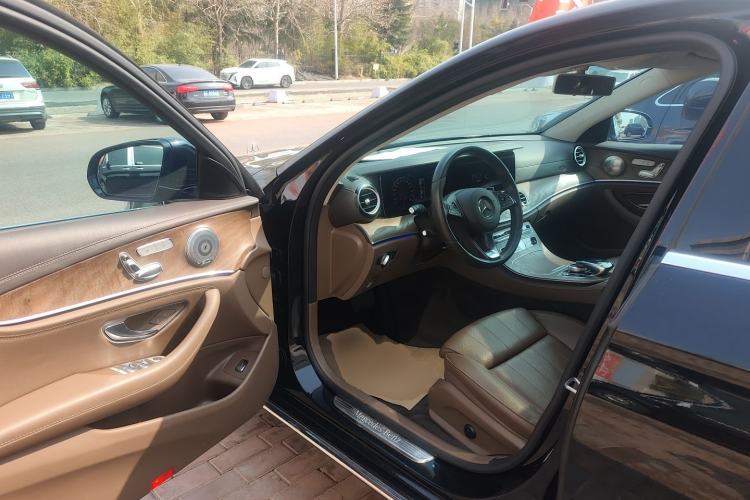 Used Mercedes-Benz E-Class 2018 Facelift E 200 L 4MATIC Driver Seat