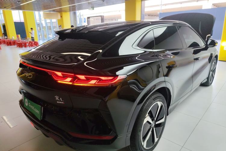 Used BYD Song L EV 2025 Intelligent Driving Version 662 km LiDAR Excellence Edition
