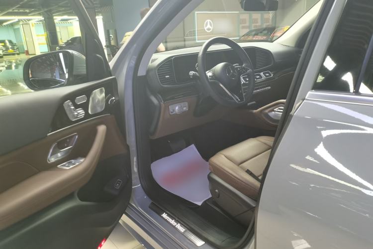 Used Mercedes-Benz GLE 2024 Refreshed GLE 350 4MATIC Stylish Edition Left Front Seat