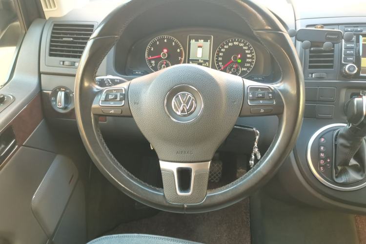 Used Volkswagen Multivan 2012 2.0 TSI Two-Wheel-Drive Luxury Edition
