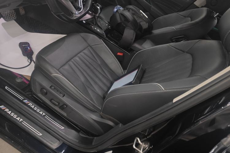 Used Volkswagen Passat 2022 330TSI Starry Luxury Edition
