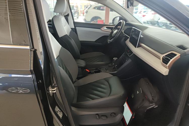 Used Volkswagen Tharu 2023 300TSI Two-Wheel-Drive Full Moon Edition Right Front Seat